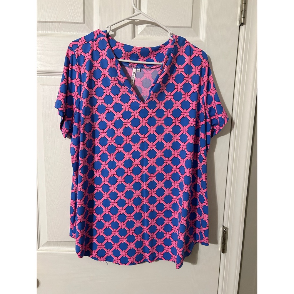 Lulu-B Blue Top with Pink Geometric Print